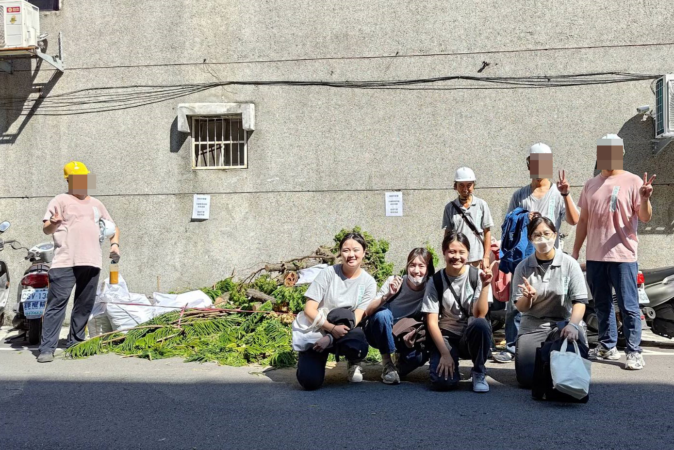 這是一個關於「弱勢幫助弱勢」的故事