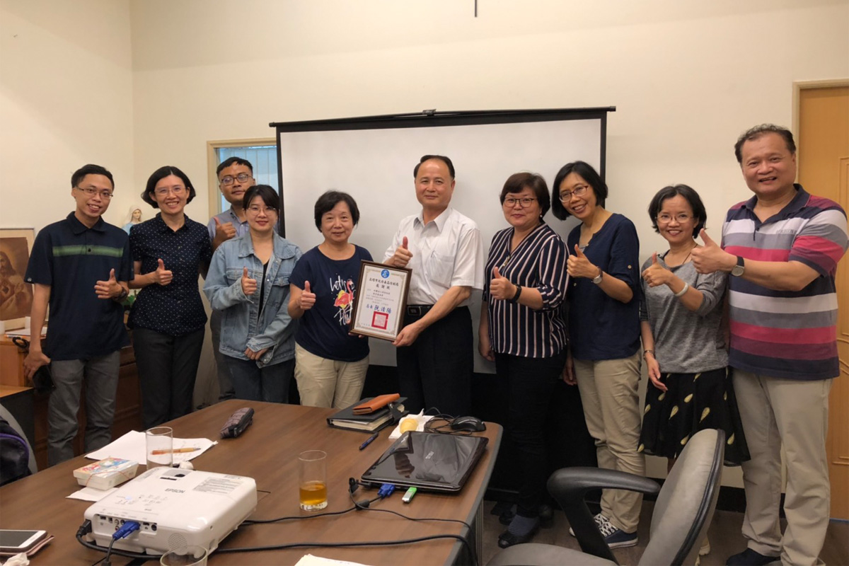 高雄市政府毒品防制局阮局長清陽帶領各處室主管蒞臨參訪