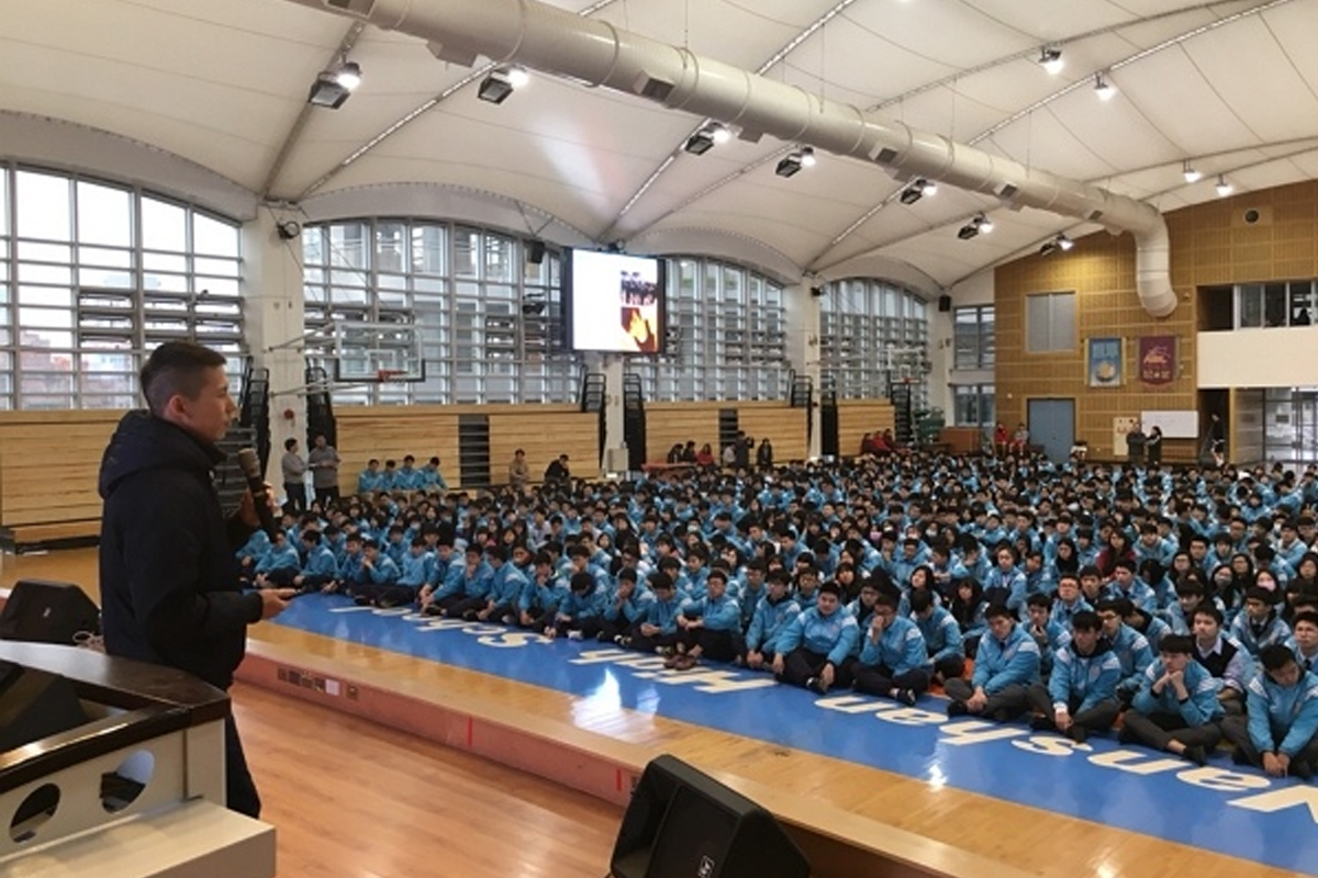 毒海回頭難的凱凱值得你關心